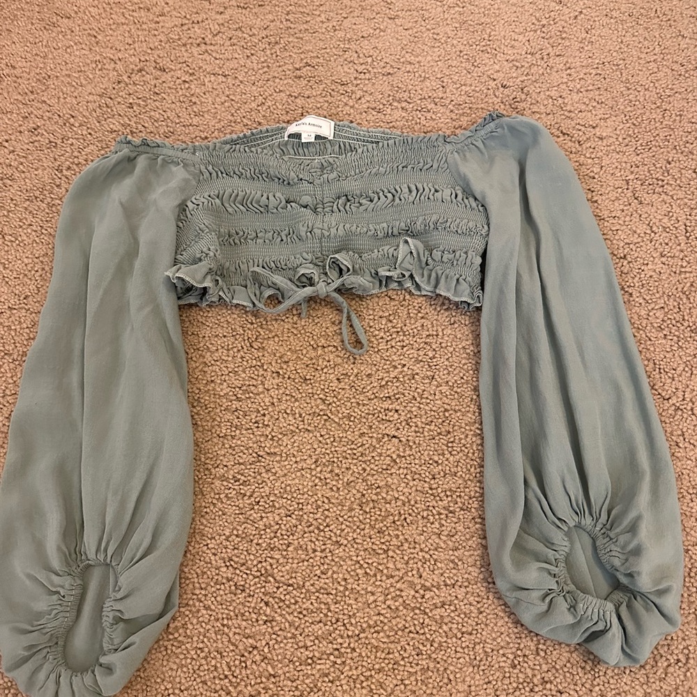 Green long sleeve crop top